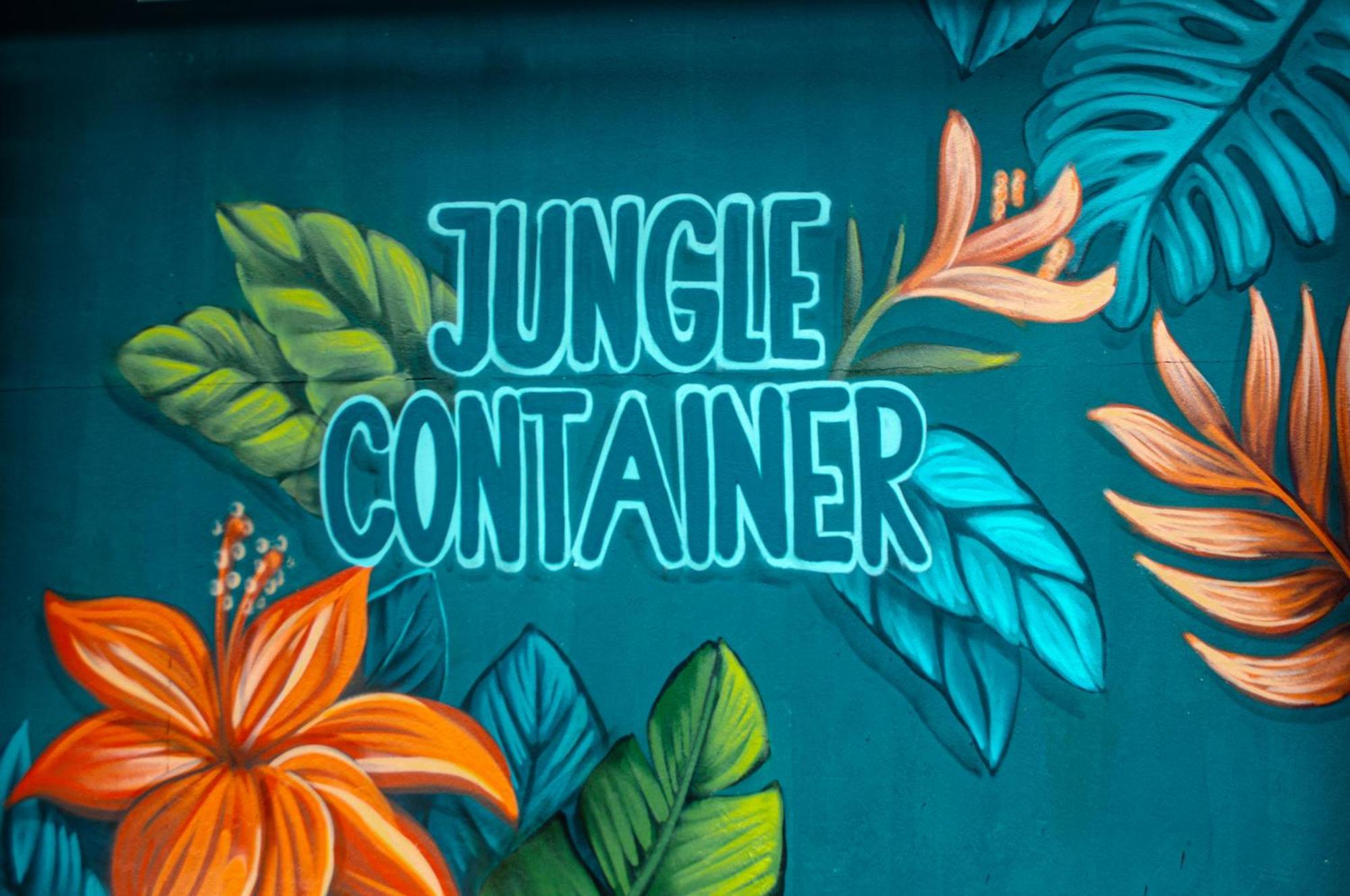 The Jungle Container Bed and Breakfast Quepos Exterior foto